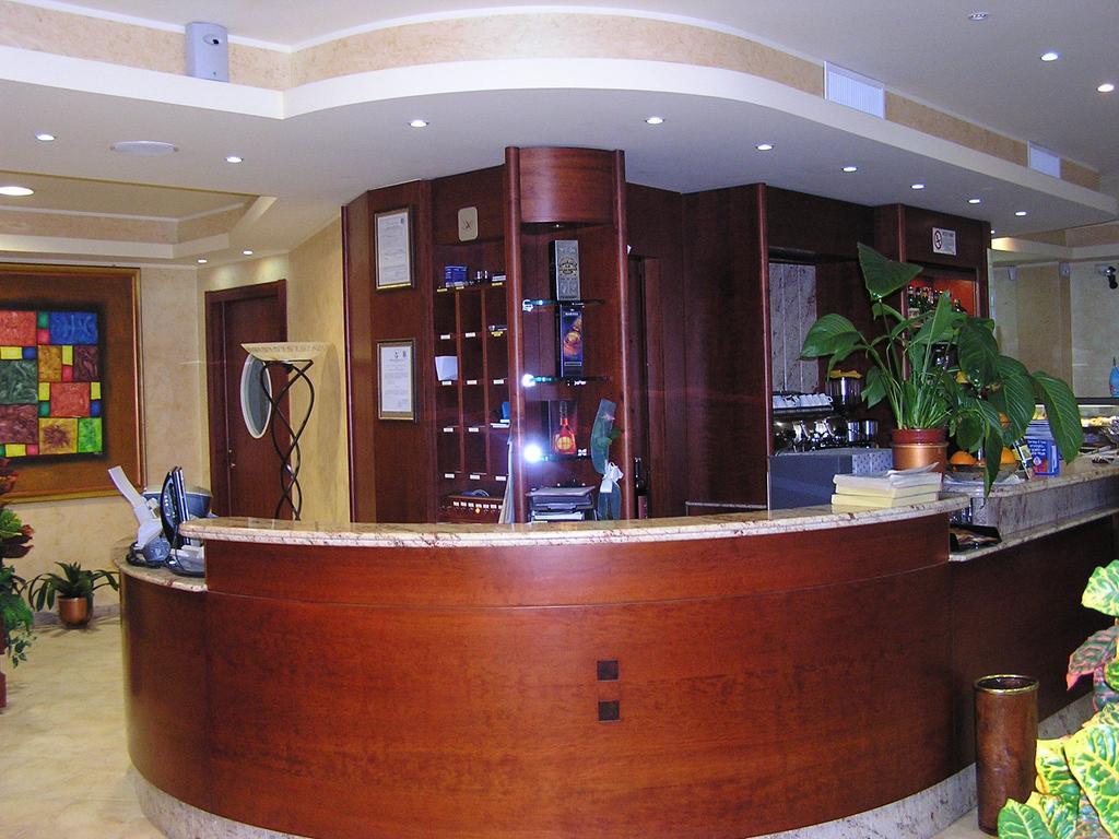 Hotel Mistral Portoscuso Bagian luar foto
