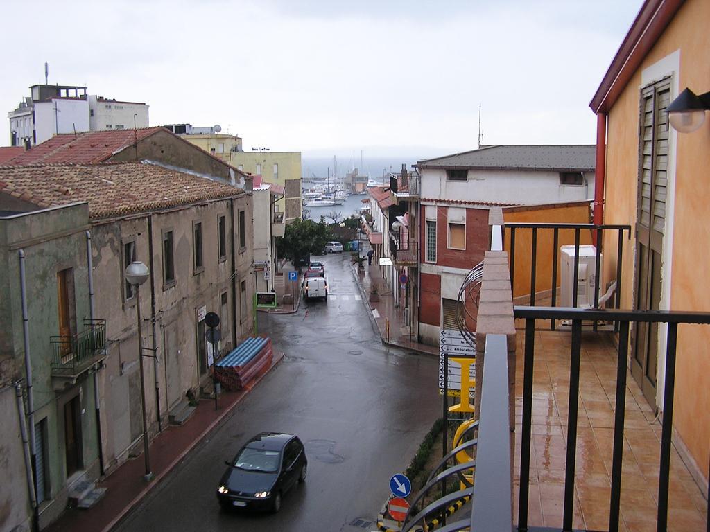 Hotel Mistral Portoscuso Bagian luar foto