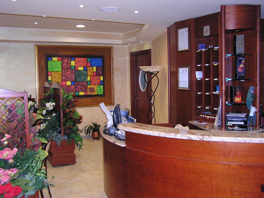 Hotel Mistral Portoscuso Bagian luar foto
